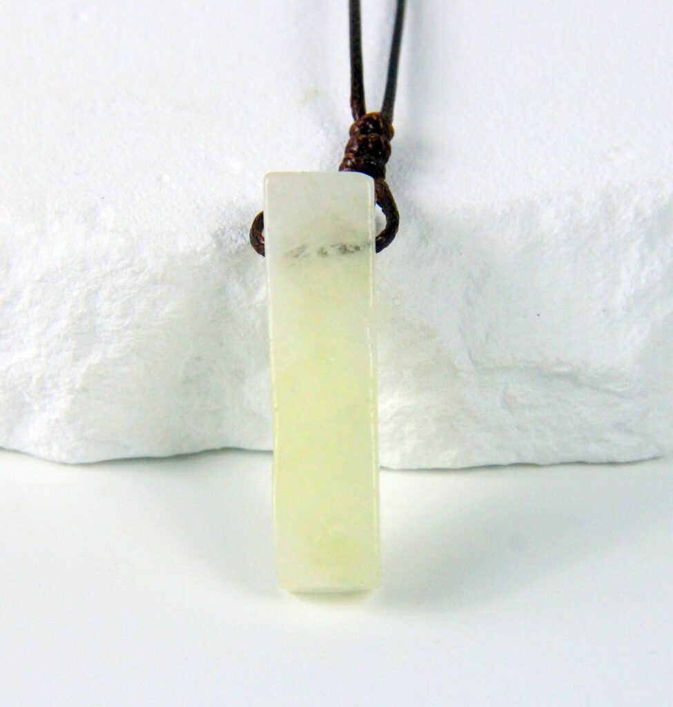 Naszyjnik z cytrynem geometrycznym – obfitość i energia.